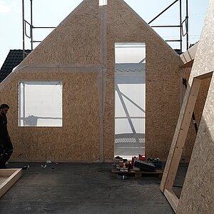 Bauzeit - Flur Dachgeschoss 01