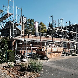 Bauzeit - Straßen Perspektive 02