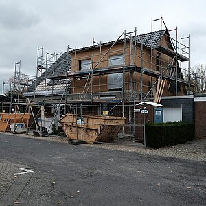 Bauzeit - Straßen Perspektive 01